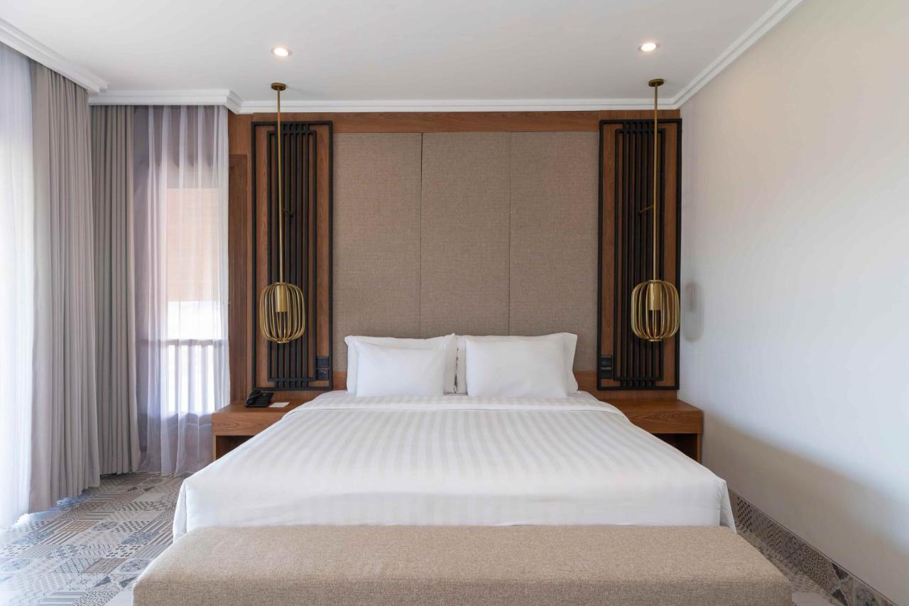 Sense Canggu Beach Hotel Екстер'єр фото