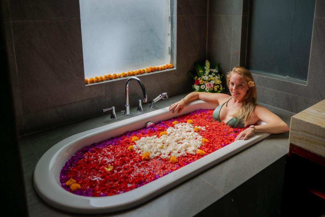 Sense Canggu Beach Hotel Екстер'єр фото