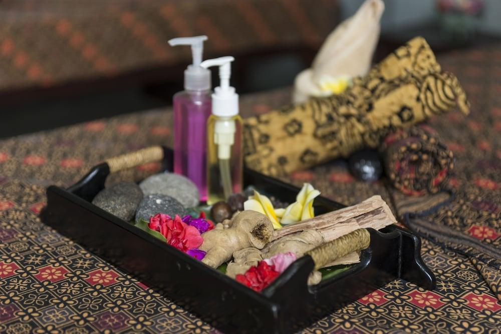 Sense Canggu Beach Hotel Екстер'єр фото