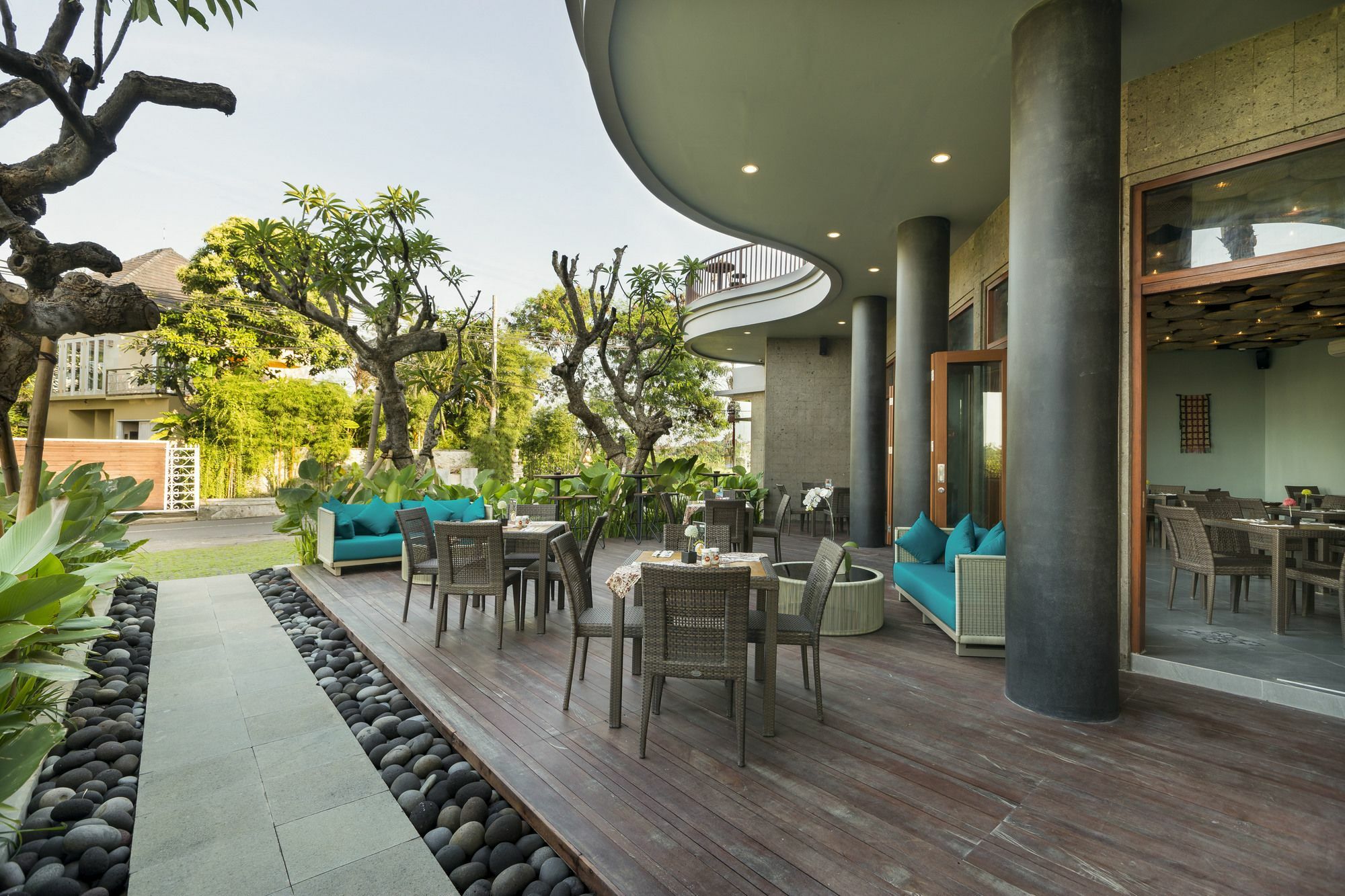 Sense Canggu Beach Hotel Екстер'єр фото