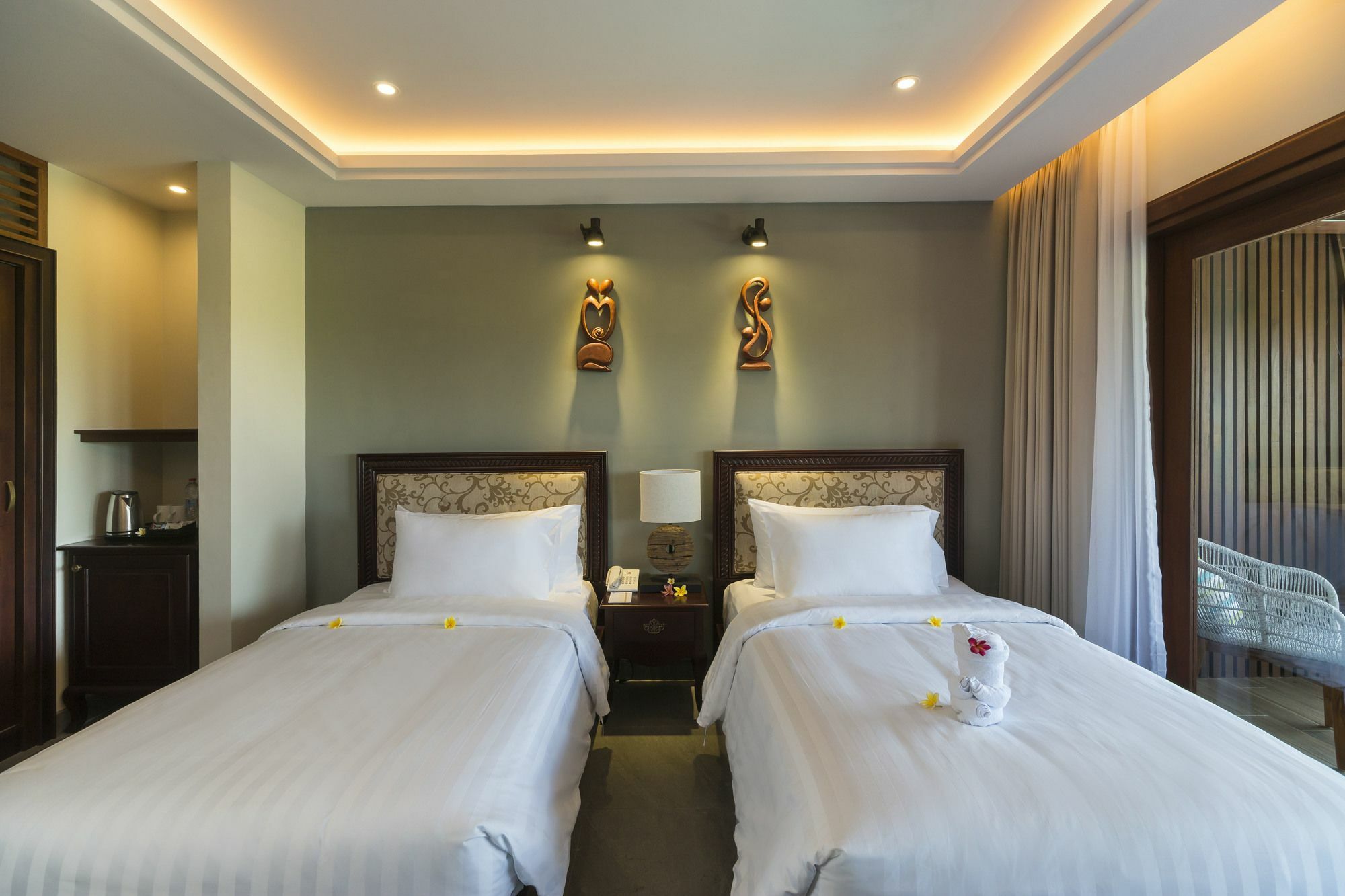 Sense Canggu Beach Hotel Екстер'єр фото