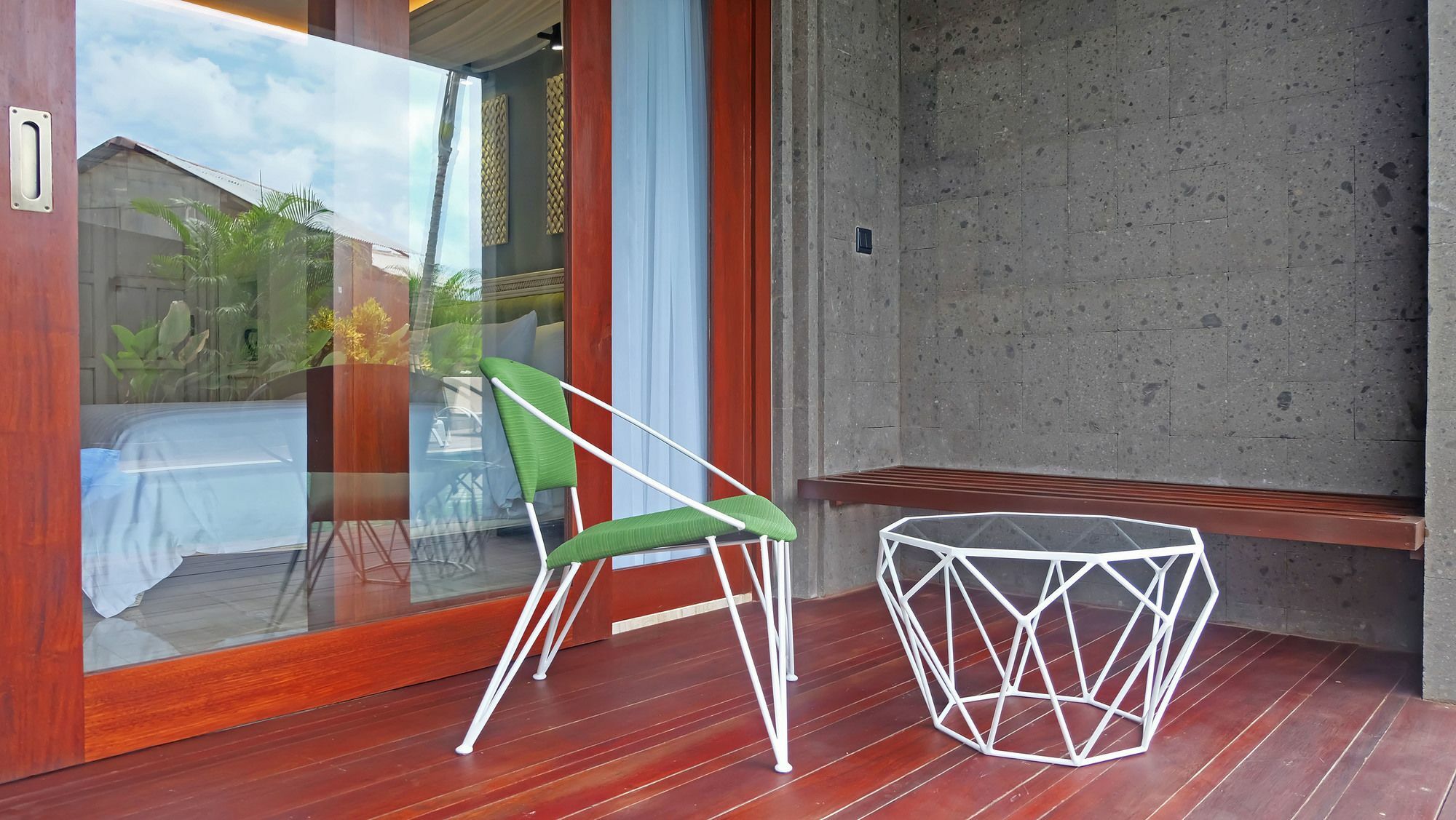 Sense Canggu Beach Hotel Екстер'єр фото