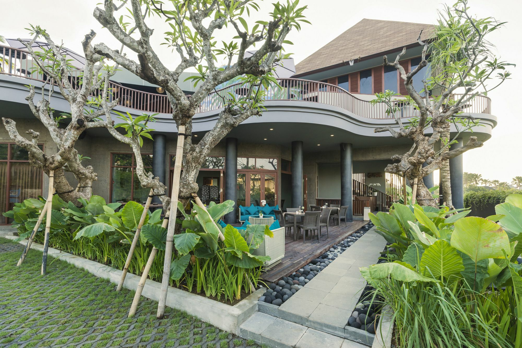 Sense Canggu Beach Hotel Екстер'єр фото